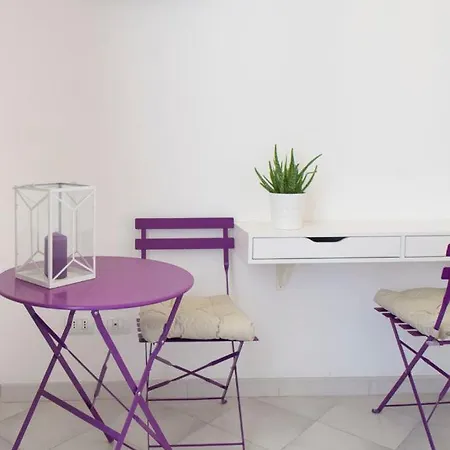 Gasthuis Domus Crescenzio - 4*